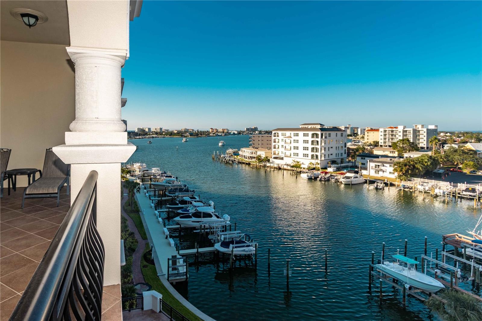 RESIDENCES AT WINDWARD PASSAGE CONDO - Residential