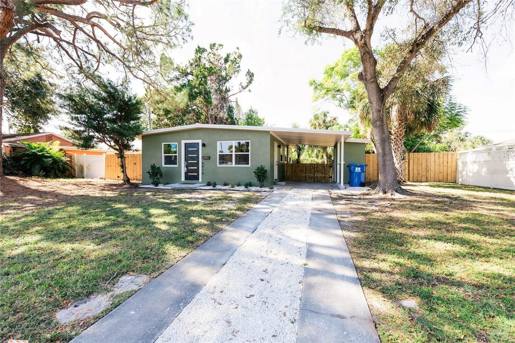 Photo of 6810 10th Street N, St Petersburg, FL 33702 (MLS # TB8433034)