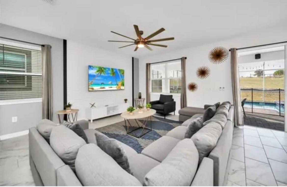 9214 SOMMERSET HILLS DRIVE