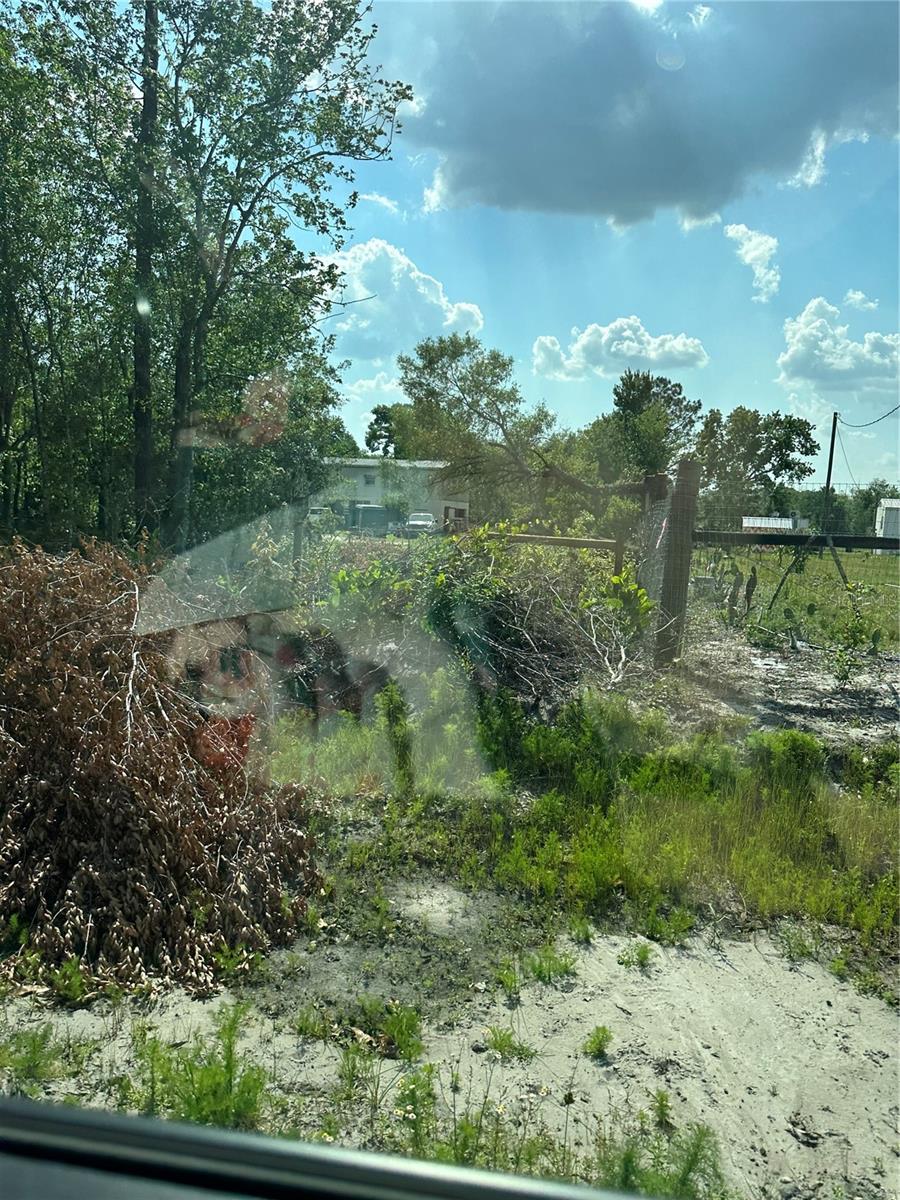 OAKRIDGE ESTATES - Land