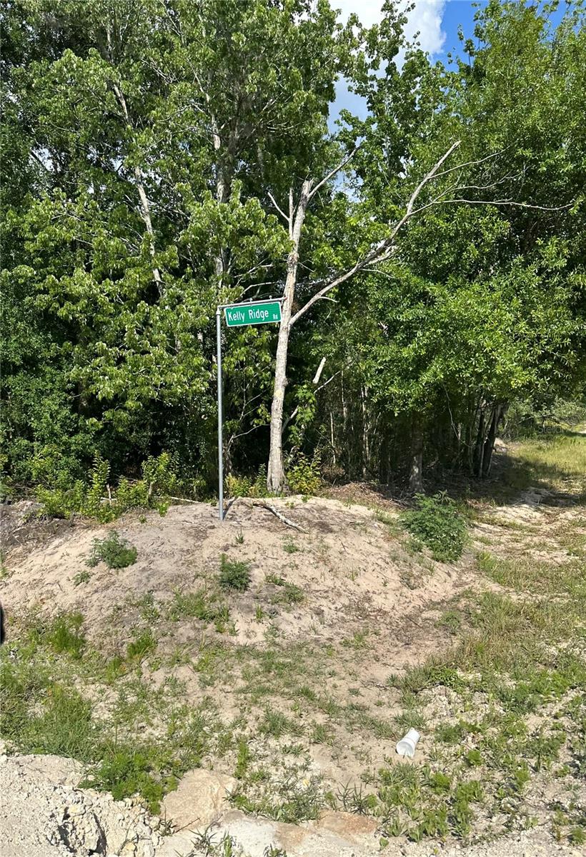 OAKRIDGE ESTATES - Land