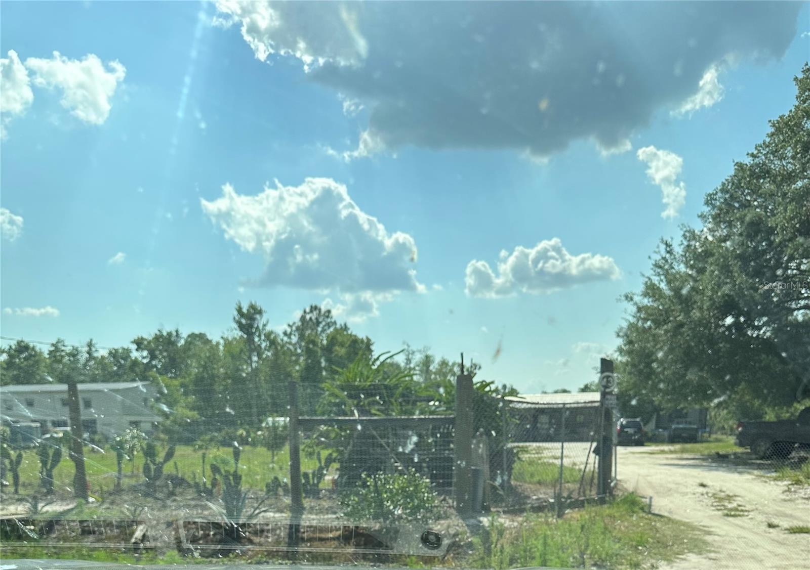 OAKRIDGE ESTATES - Land