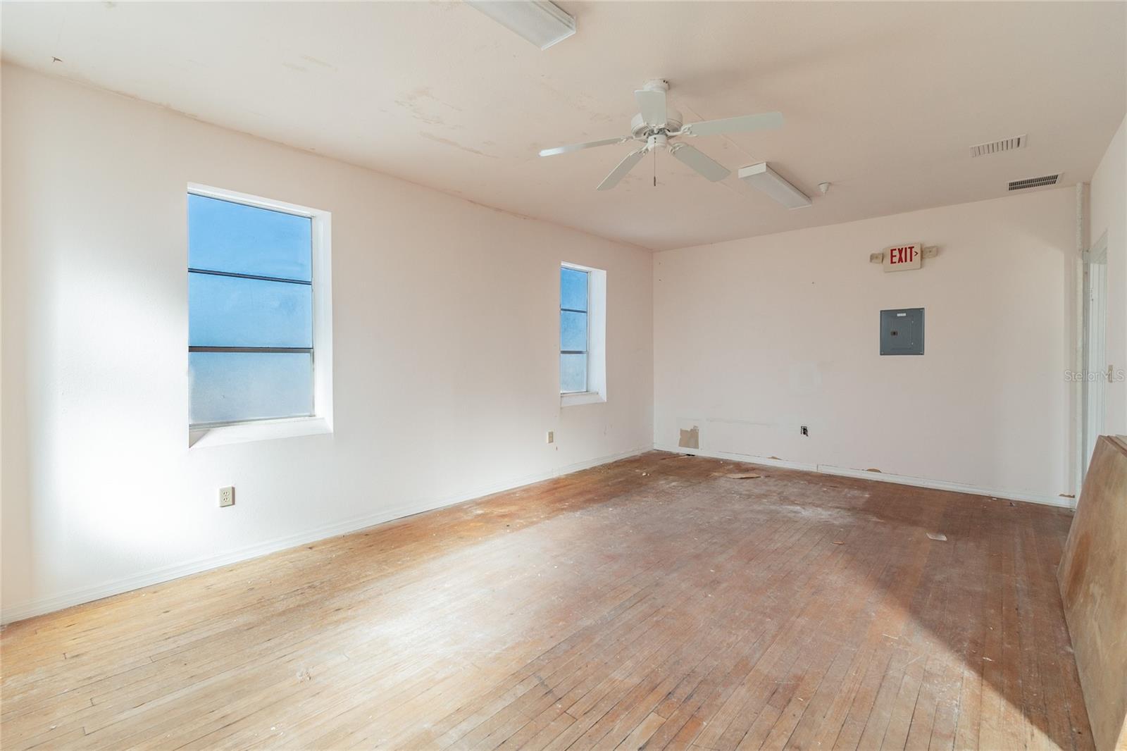 RIGGINS & STEPHENSONS ADD - Commercial Sale