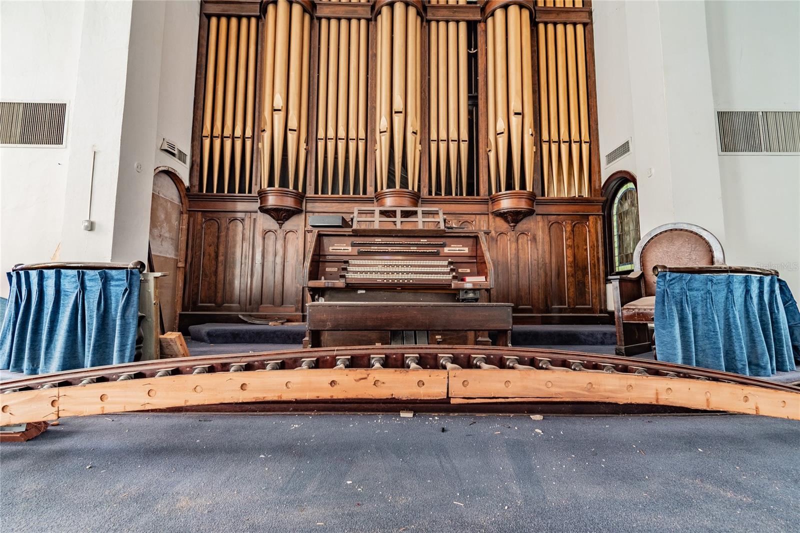 RIGGINS & STEPHENSONS ADD - Commercial Sale