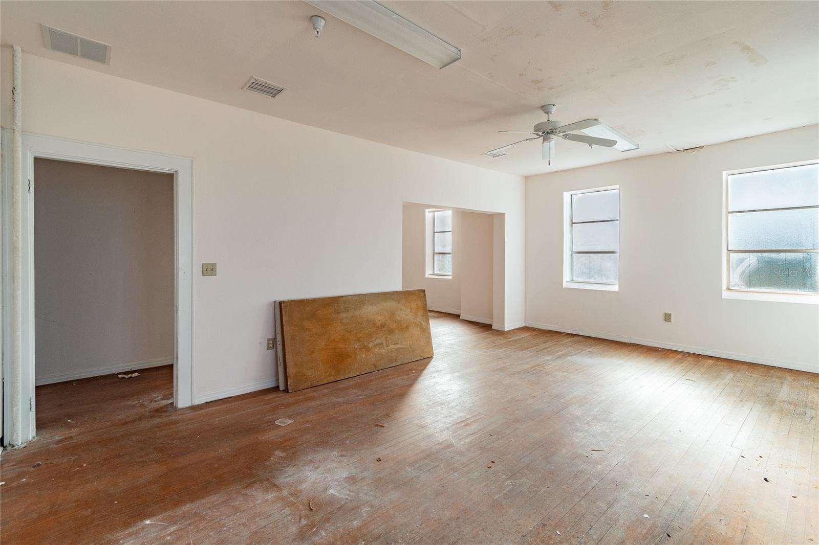 RIGGINS & STEPHENSONS ADD - Commercial Sale