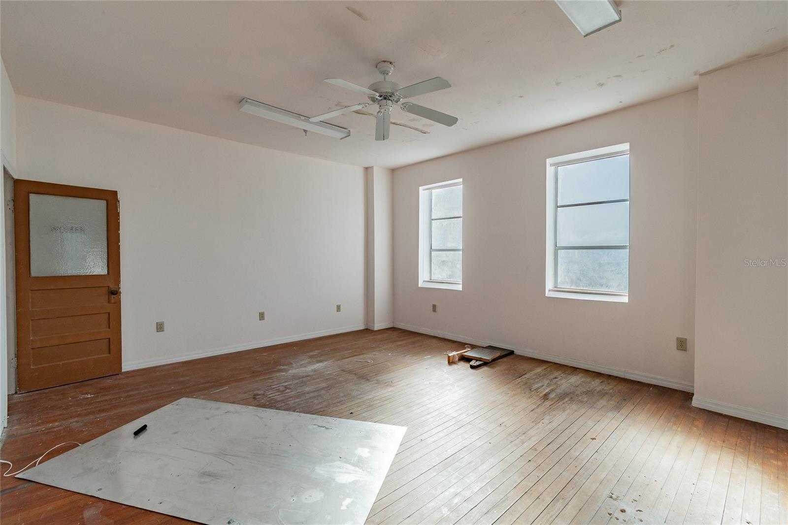 RIGGINS & STEPHENSONS ADD - Commercial Sale