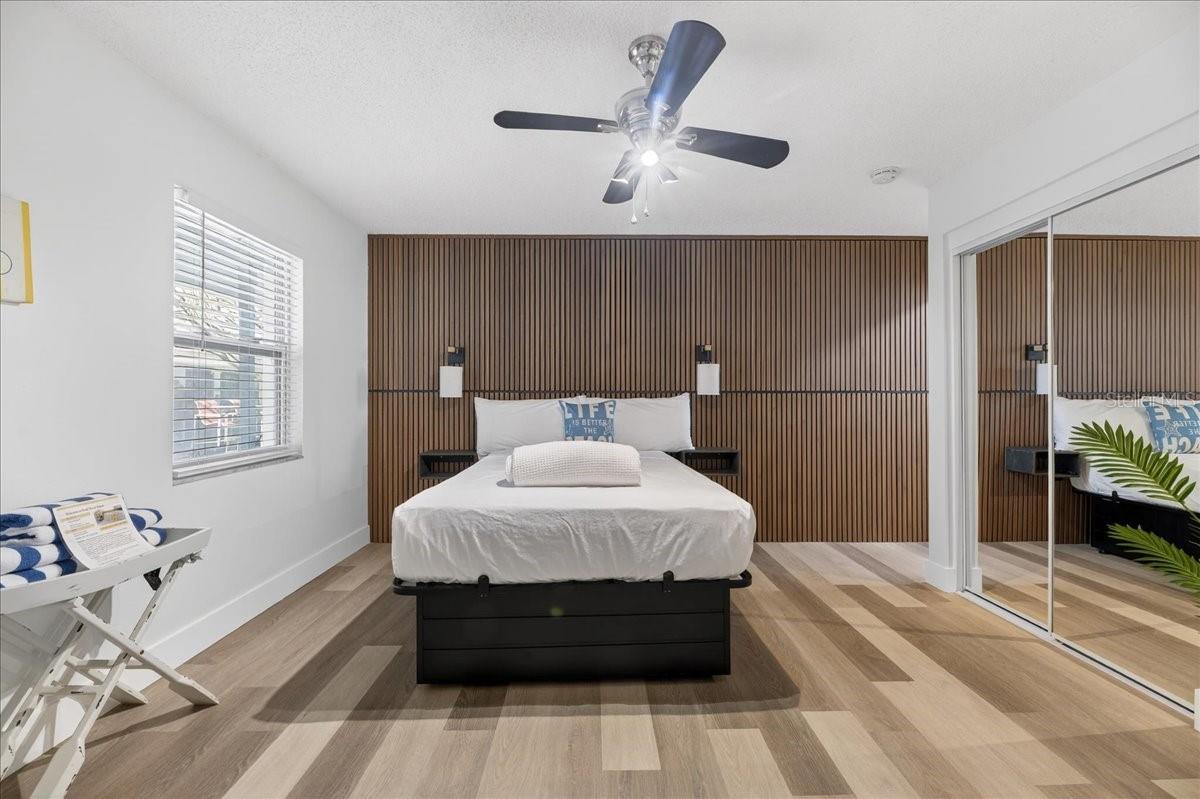 ST PETERSBURG BEACH REP - Commercial Sale