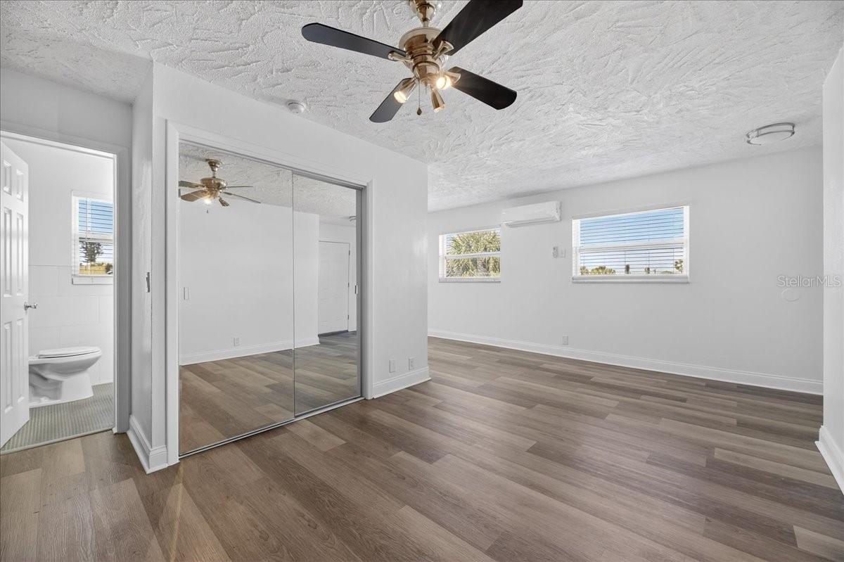 ST PETERSBURG BEACH REP - Commercial Sale