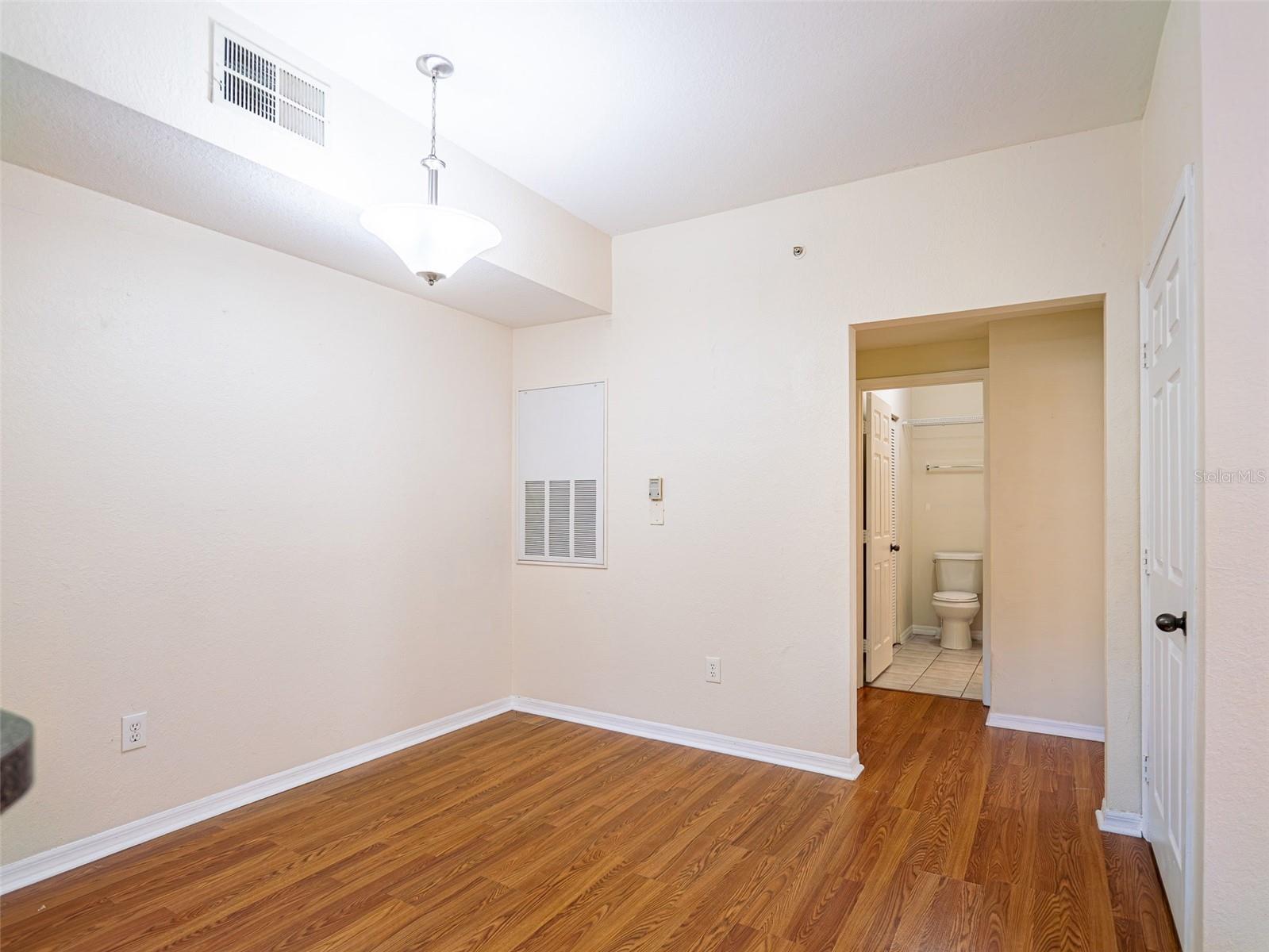 AZUR/METROWEST - Residential