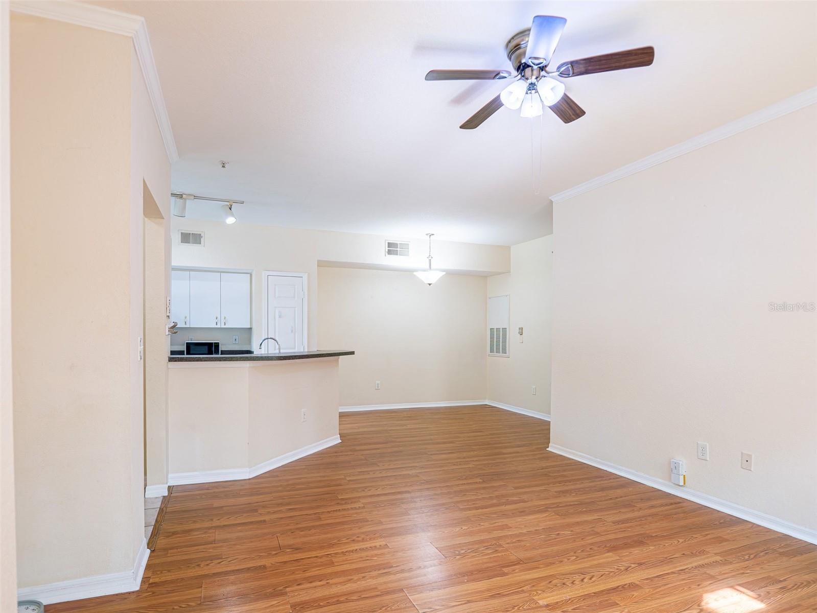 AZUR/METROWEST - Residential