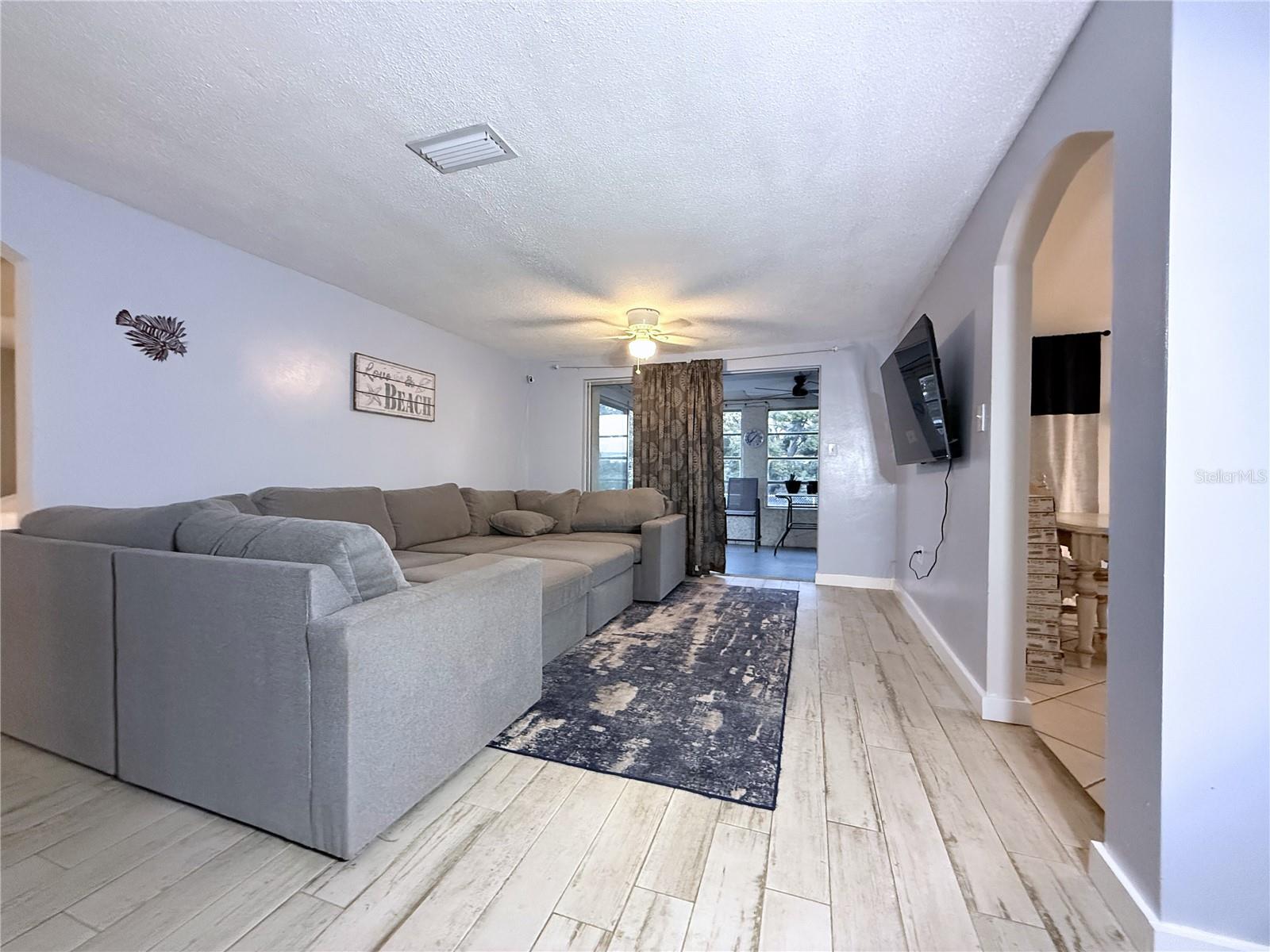 REGENCY PARK - Residential