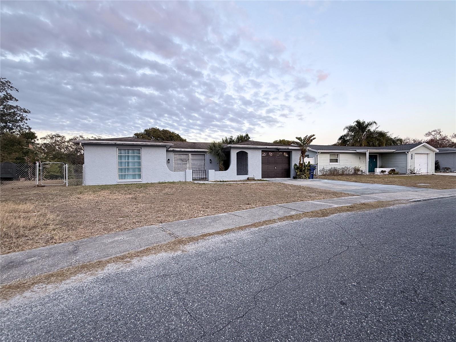 REGENCY PARK - Residential