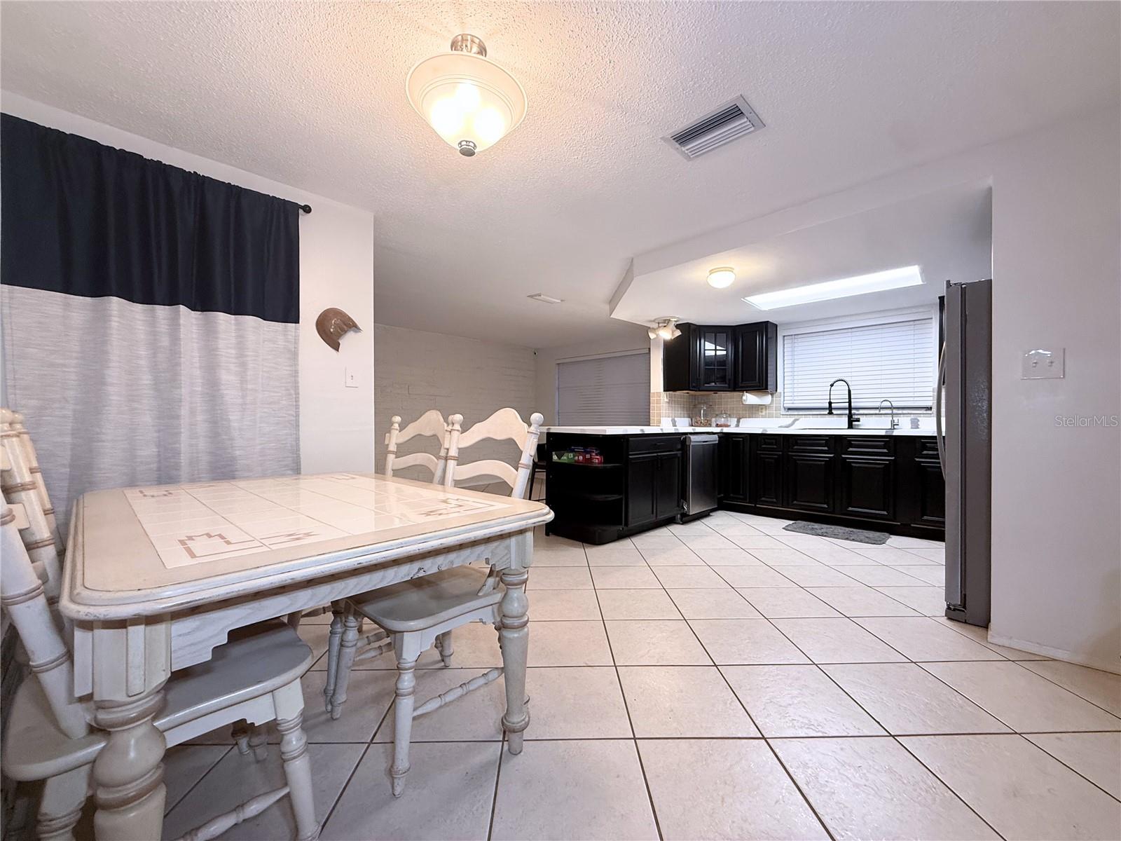 REGENCY PARK - Residential