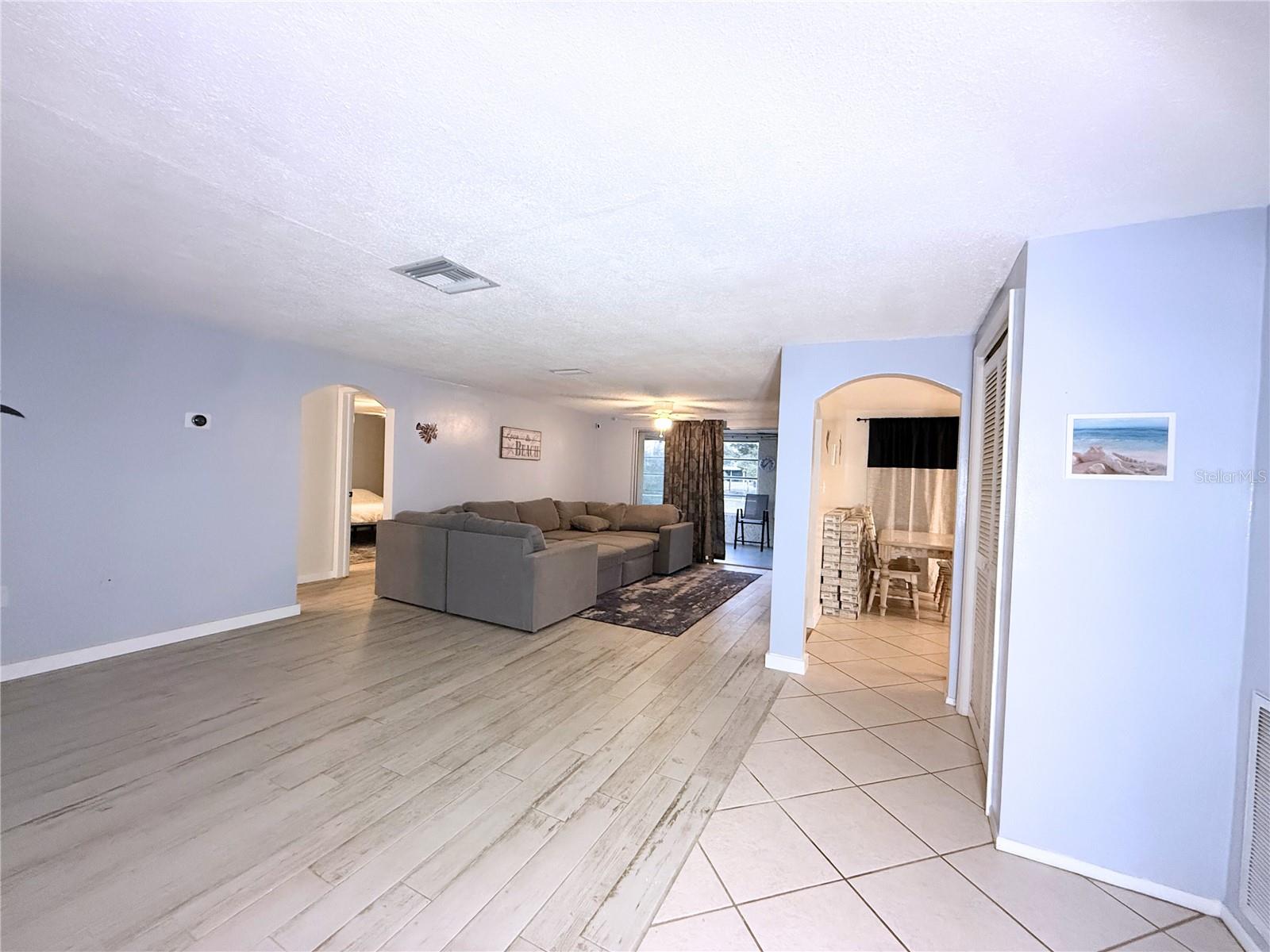 REGENCY PARK - Residential