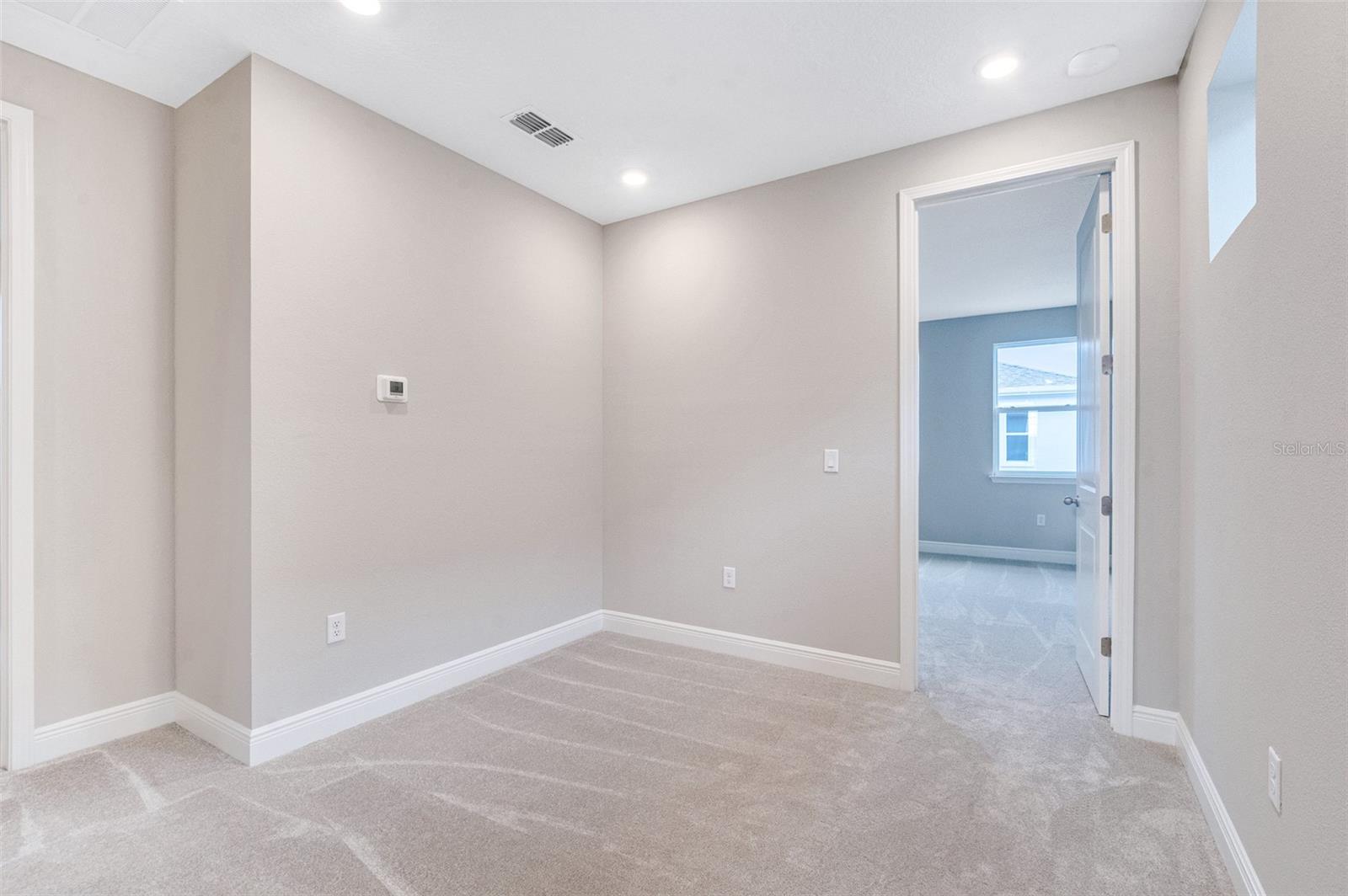 LAUREATE PARK - Residential