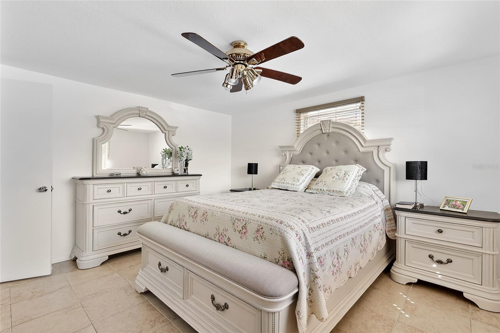 HOLIDAY LAKE ESTATES - Residential