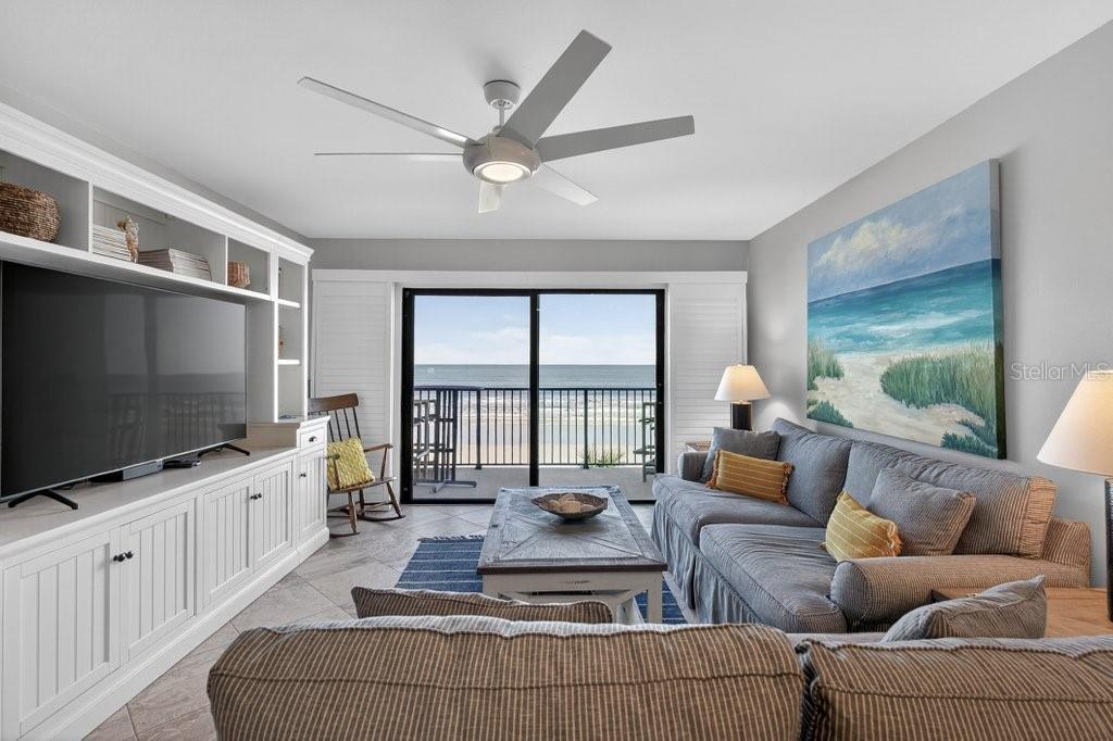 SUMMERHOUSE 02 BCH & RACQUET C - Residential