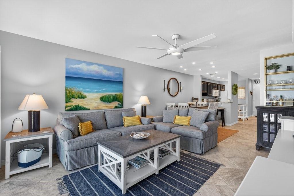 SUMMERHOUSE 02 BCH & RACQUET C - Residential