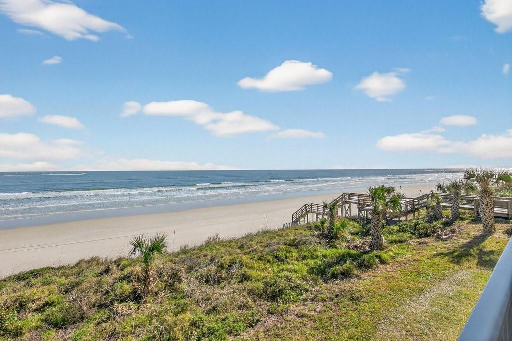 SUMMERHOUSE 02 BCH & RACQUET C - Residential