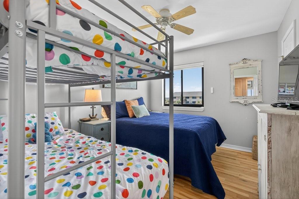 SUMMERHOUSE 02 BCH & RACQUET C - Residential