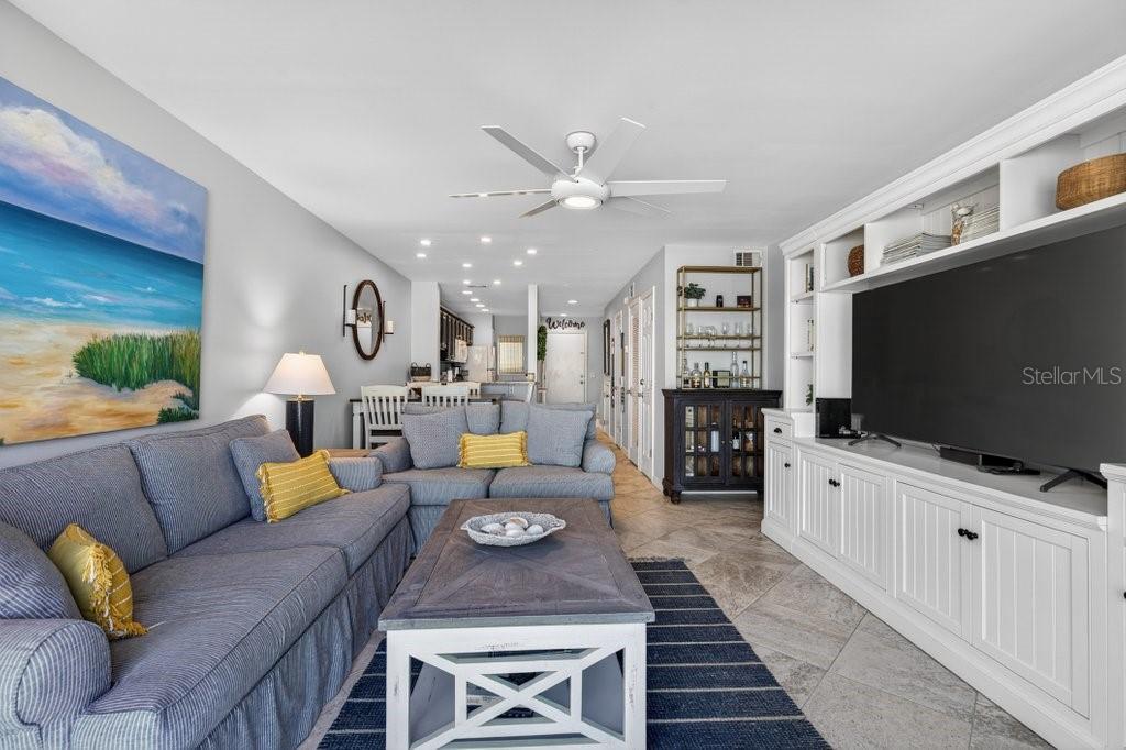 SUMMERHOUSE 02 BCH & RACQUET C - Residential