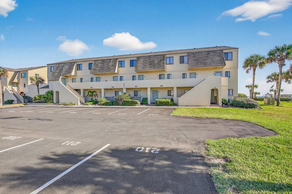 SUMMERHOUSE 02 BCH & RACQUET C - Residential