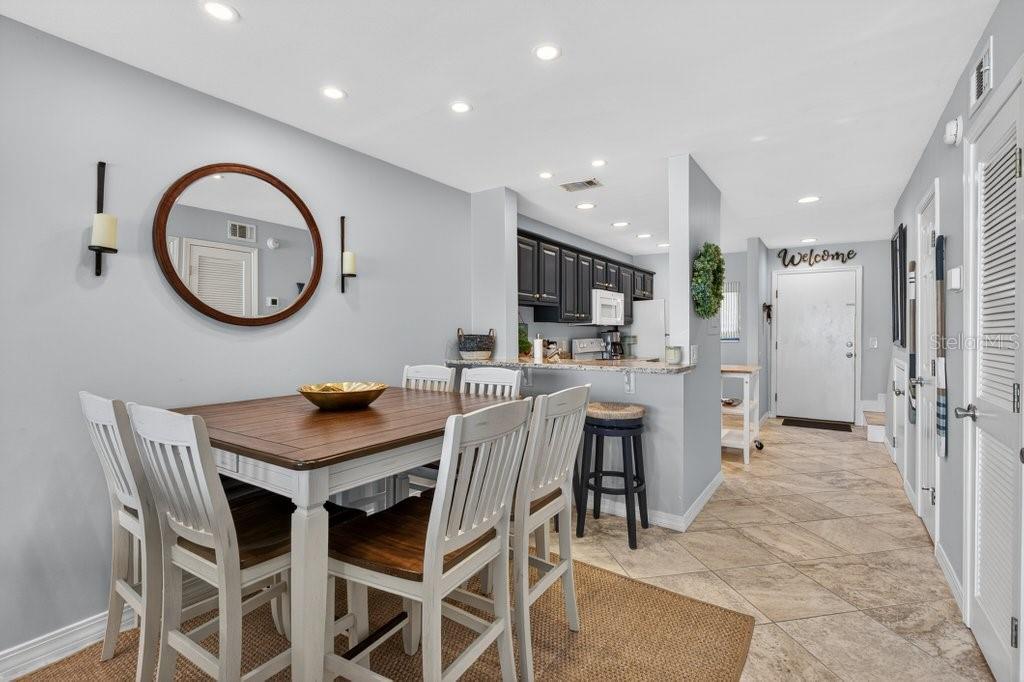 SUMMERHOUSE 02 BCH & RACQUET C - Residential