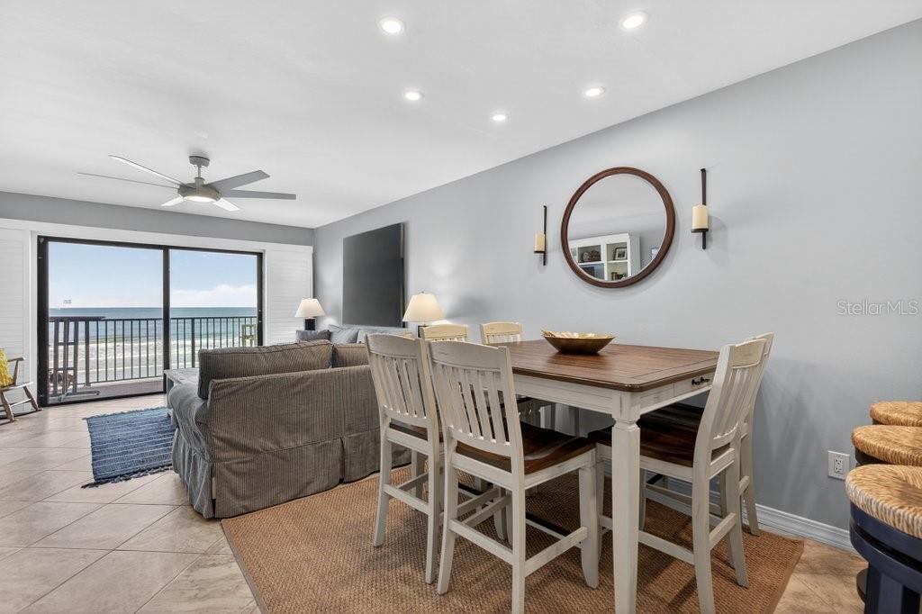 SUMMERHOUSE 02 BCH & RACQUET C - Residential