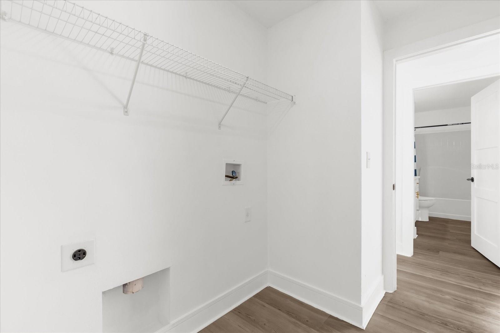 HATCHWOOD ESTATES - Residential