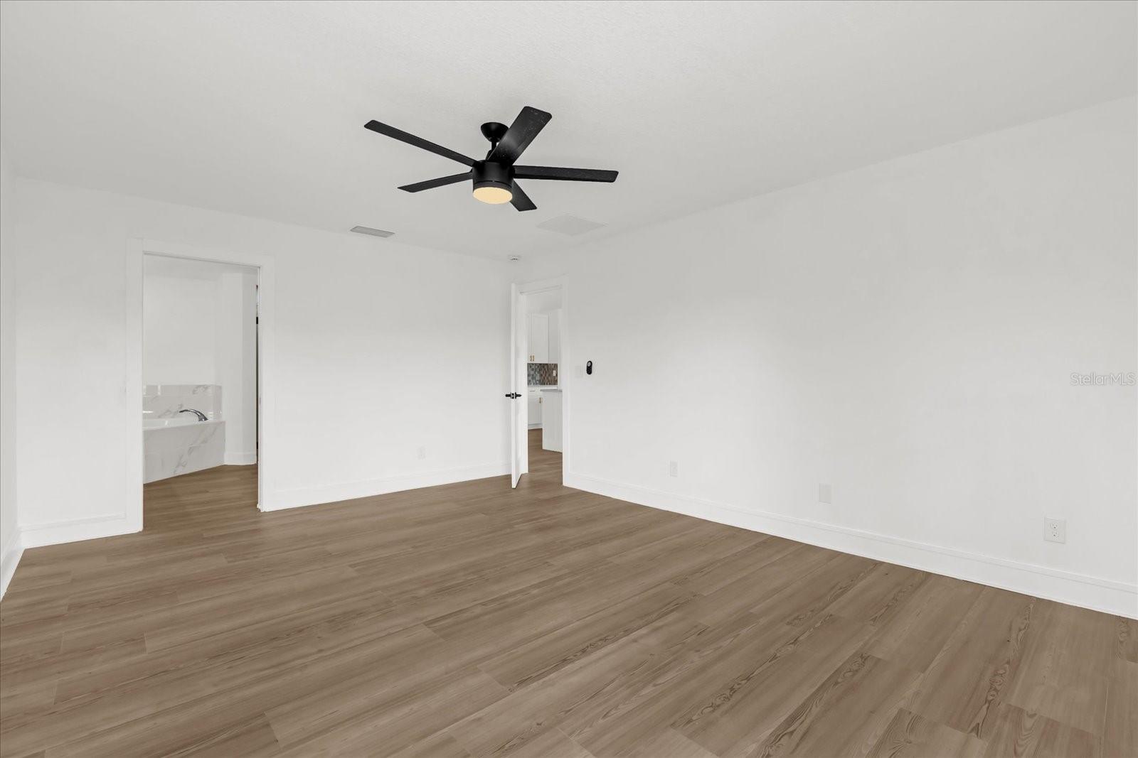 HATCHWOOD ESTATES - Residential