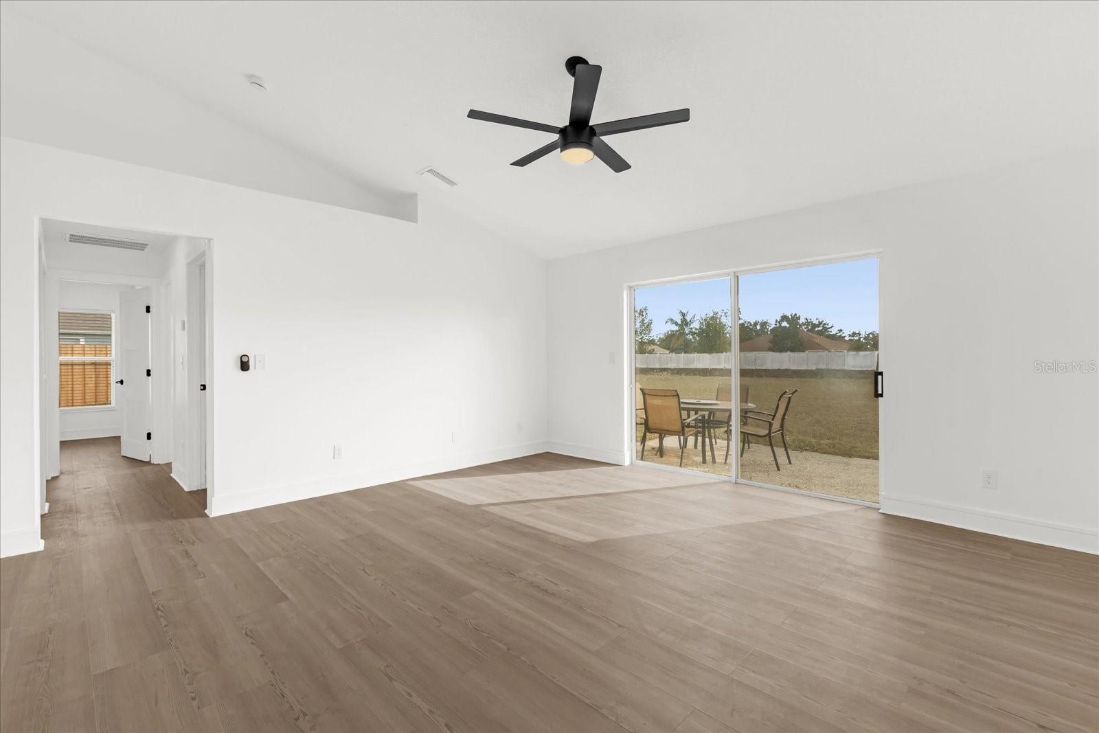 HATCHWOOD ESTATES - Residential