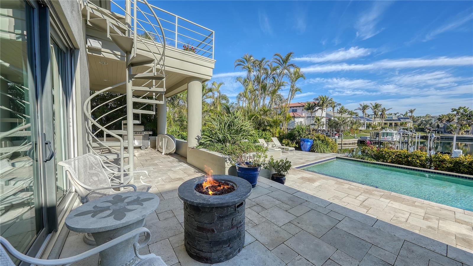 BAY ISLES - Residential