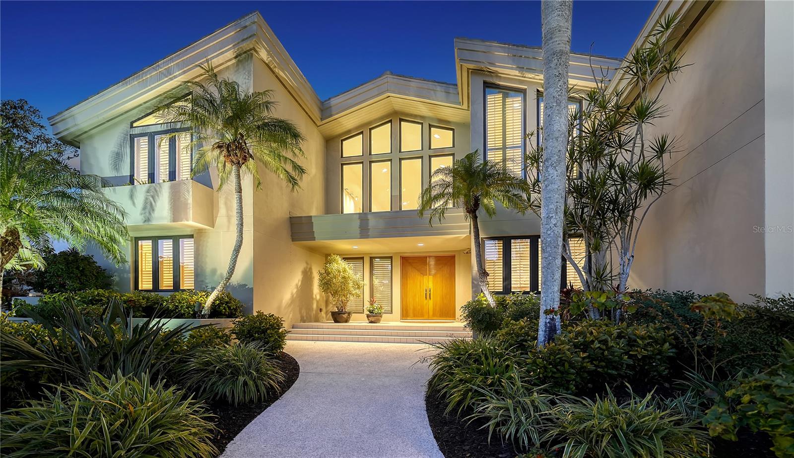 1560 HARBOR SOUND DRIVE