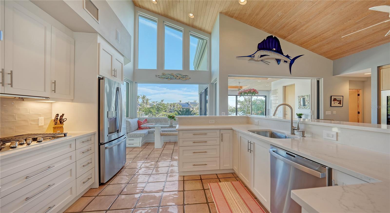 BAY ISLES - Residential