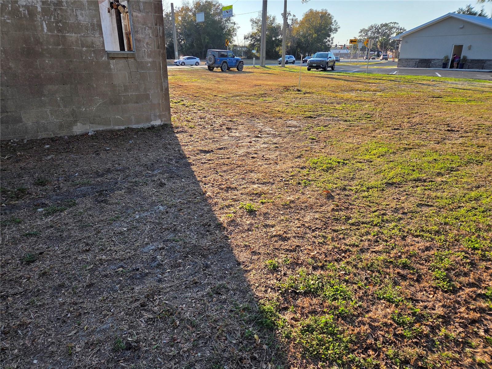 FRUITLAND HEIGHTS - Land