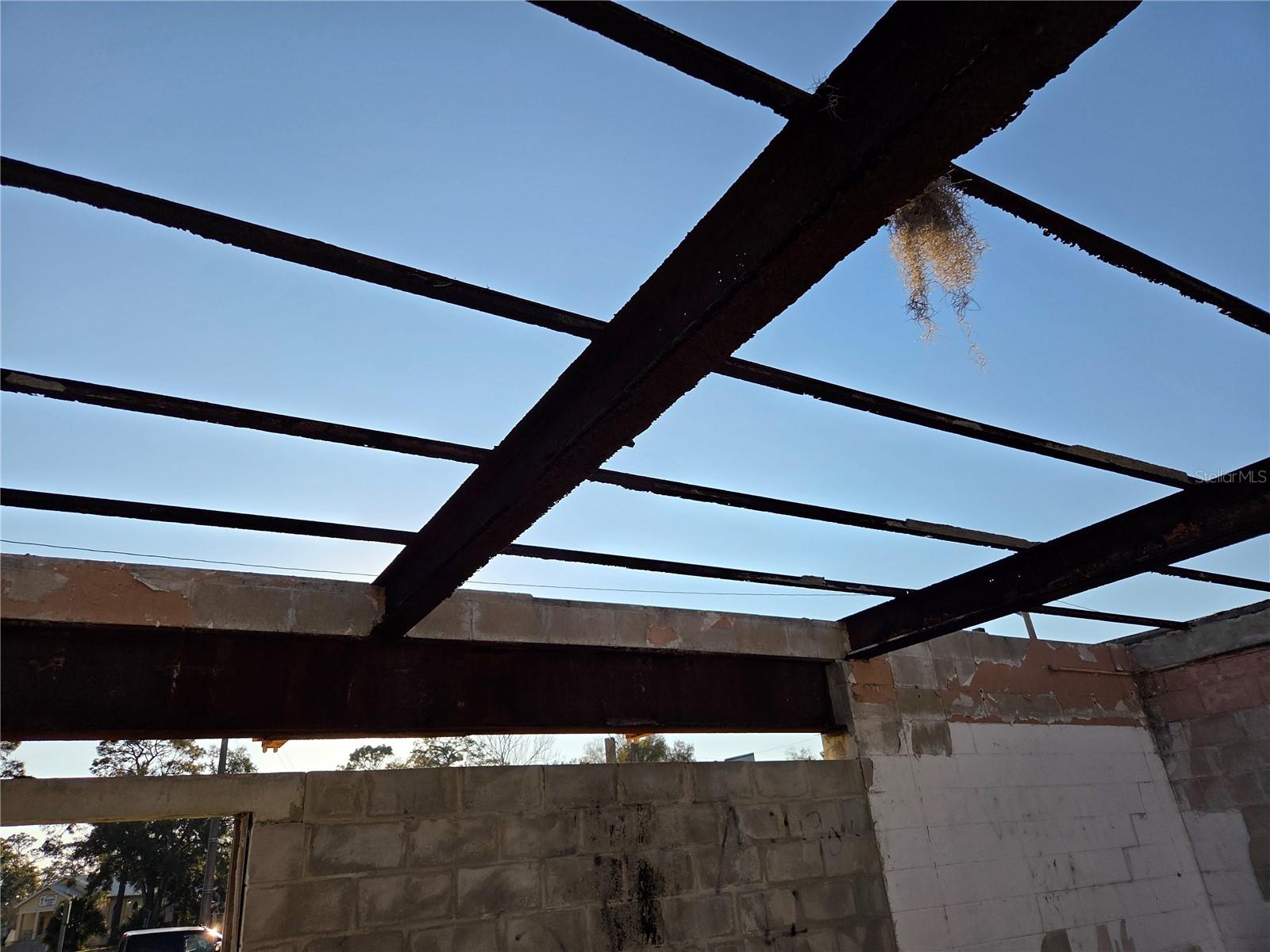 FRUITLAND HEIGHTS - Land