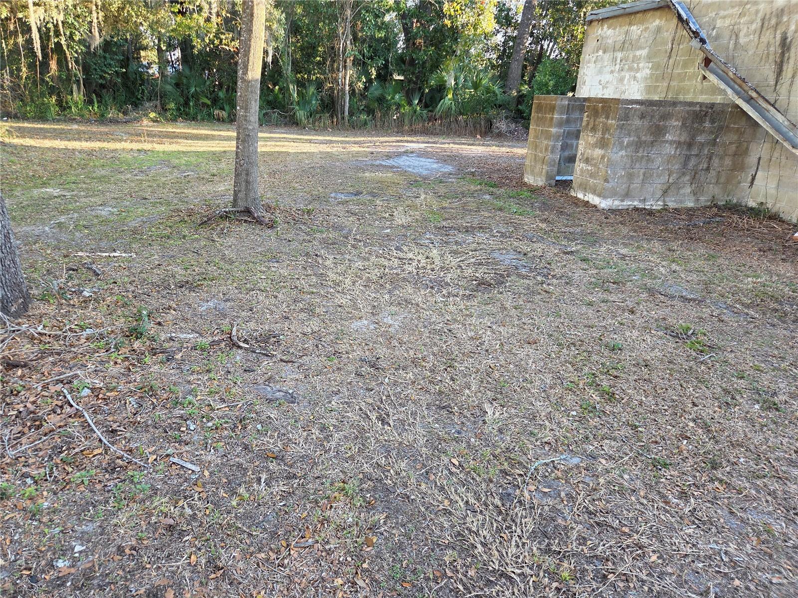 FRUITLAND HEIGHTS - Land