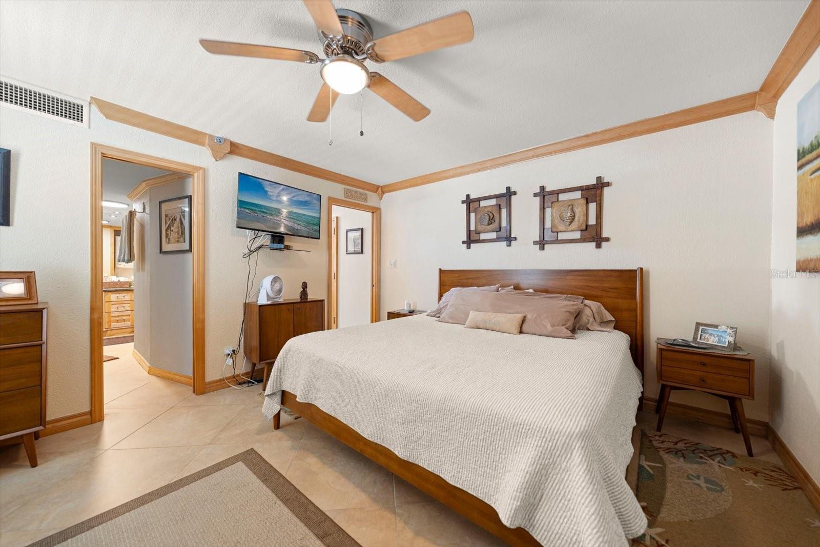PELICANS COVE CONDO - Residential