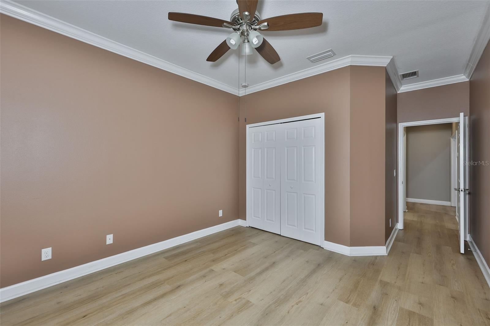 OAKLEY GREEN CONDO - Residential