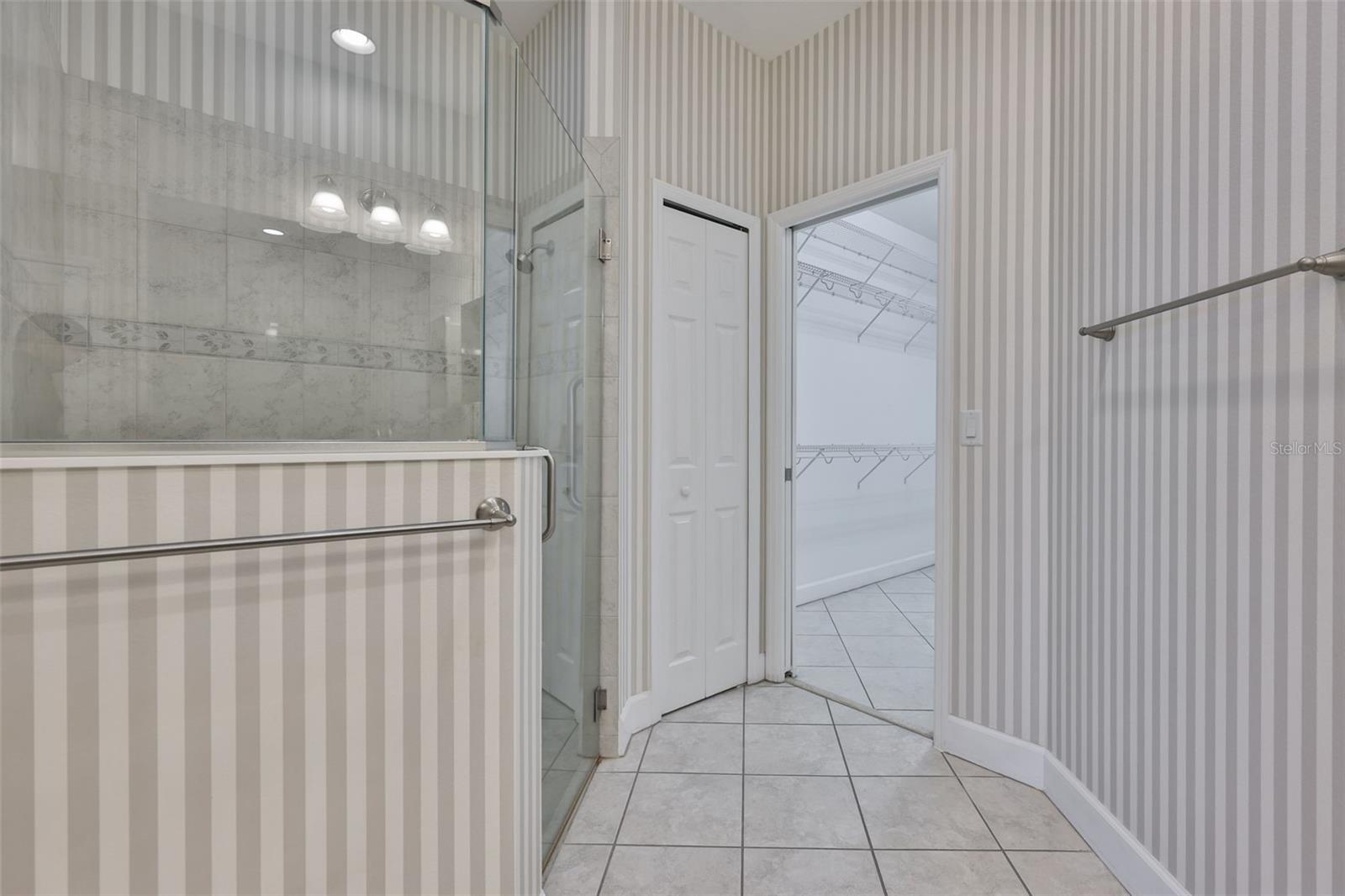 OAKLEY GREEN CONDO - Residential