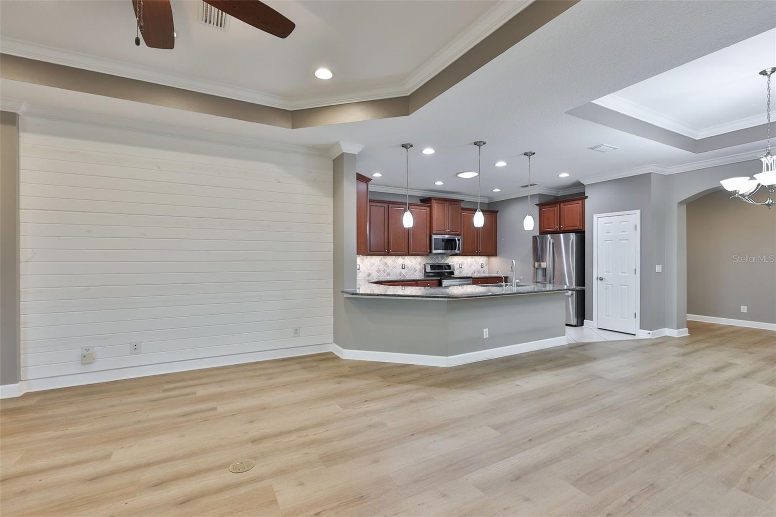 OAKLEY GREEN CONDO - Residential