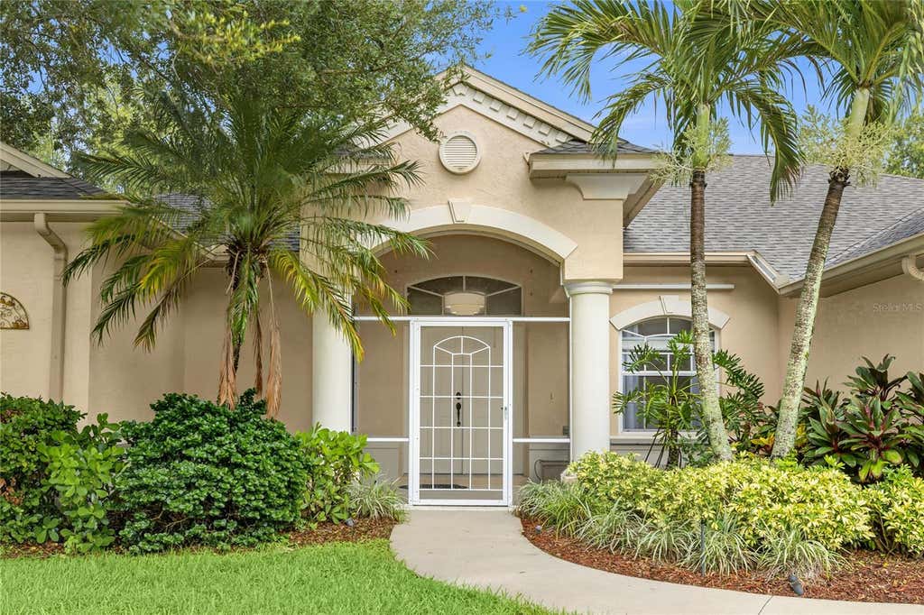 Photo of 6718 Willow Pond Lane, Sarasota, FL 34240 (MLS # N6144671)