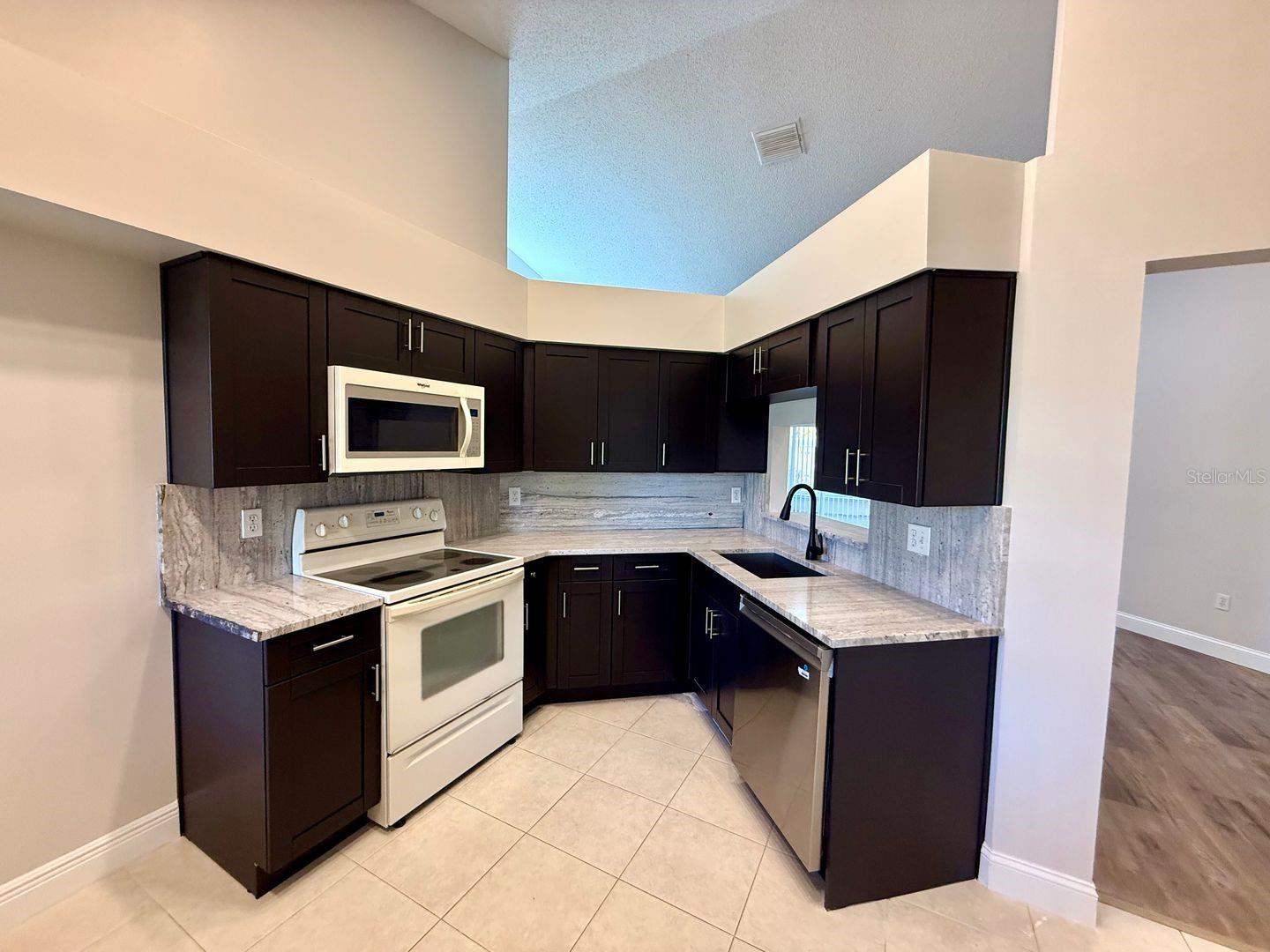 COUNTRYWAY PRCL B TRCT 8 PH 3 - Residential Lease