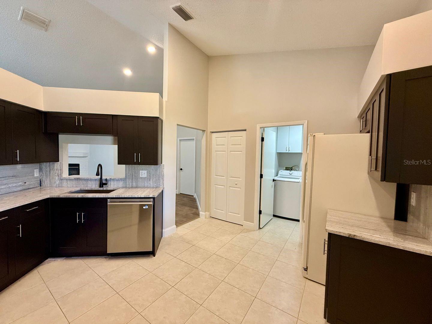 COUNTRYWAY PRCL B TRCT 8 PH 3 - Residential Lease