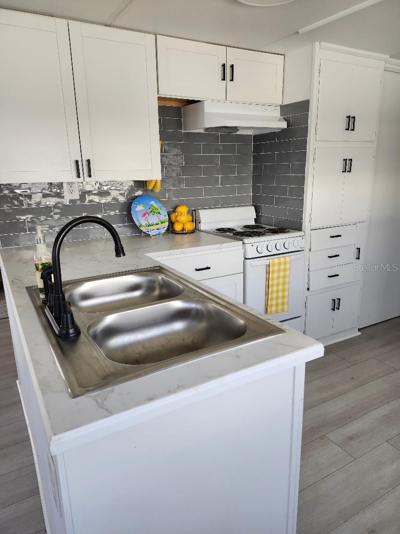 TRAILER ESTATES FIRST ADD - Residential