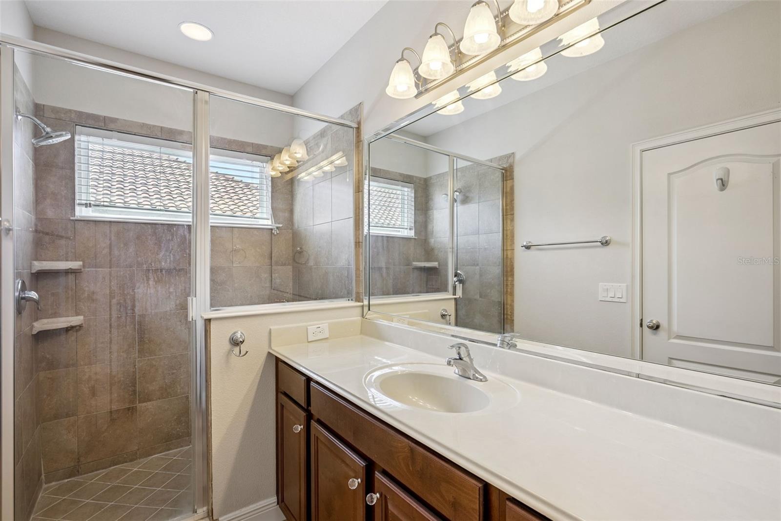 FOUNTAIN PARKE AT LAKE MARY PH 2 - Residential