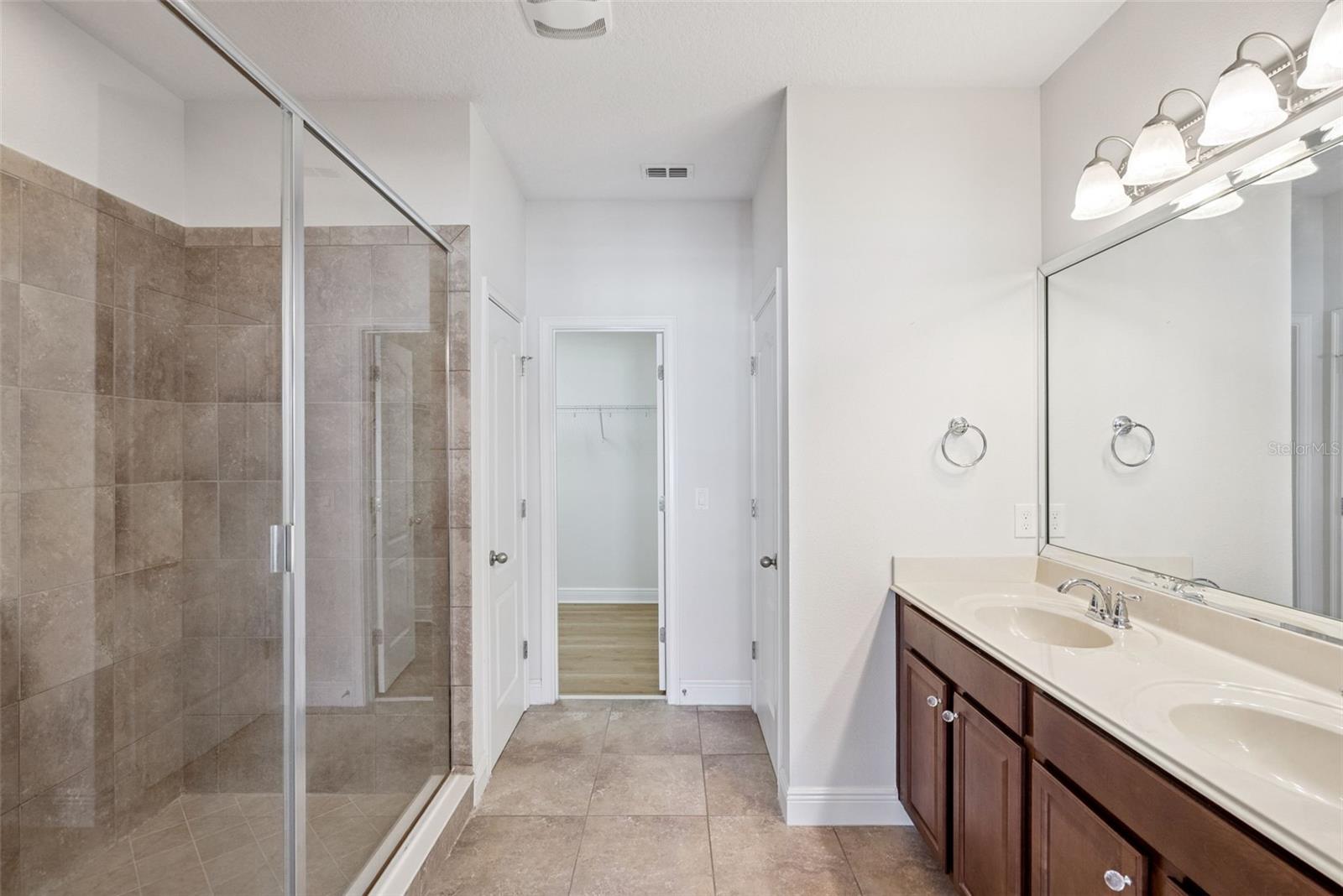 FOUNTAIN PARKE AT LAKE MARY PH 2 - Residential