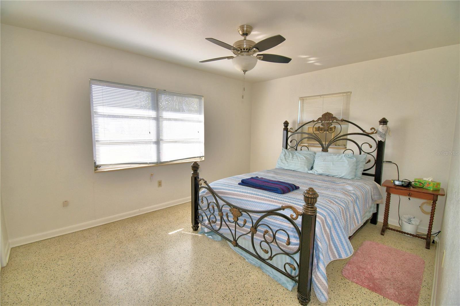 SUNRISE MANOR - Residential