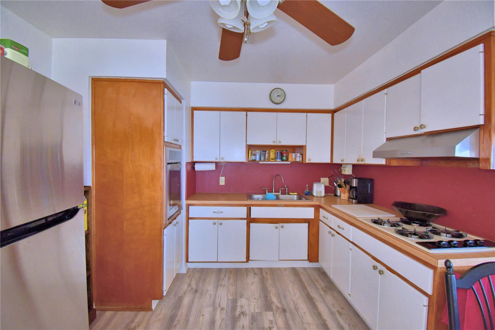 SUNRISE MANOR - Residential