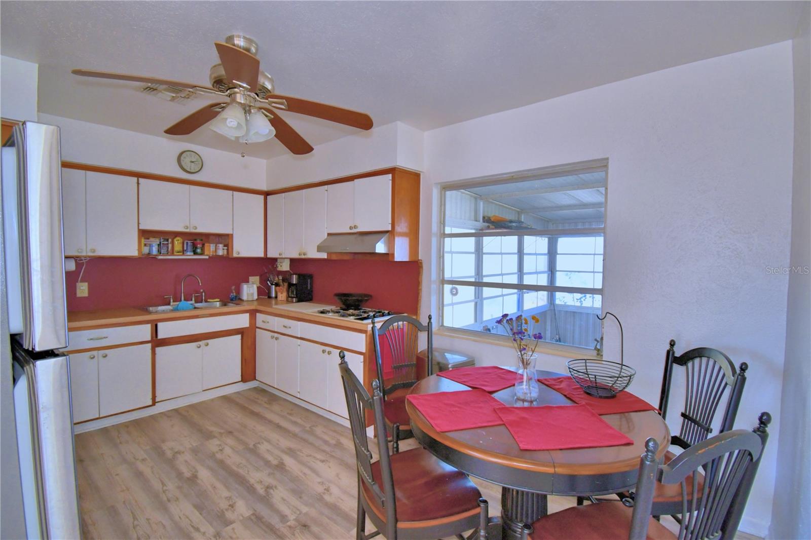 SUNRISE MANOR - Residential